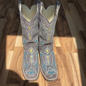 Women’s corral boots size 7